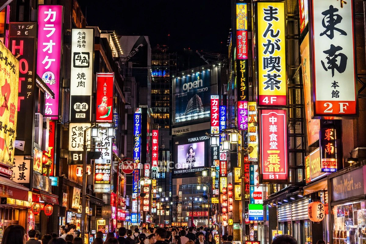 도쿄 거리, 간판이 밤을 밝혀요