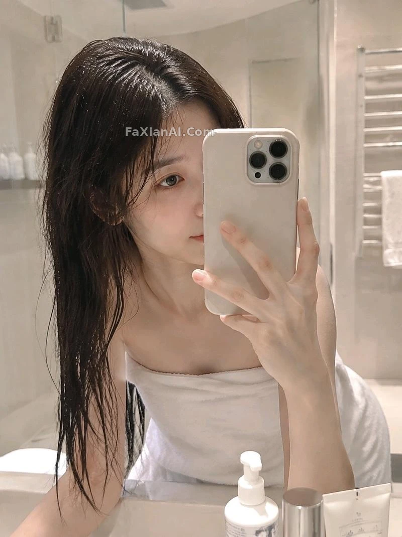 욕실 거울 반사광, 꽤 자연스럽게 나왔어요